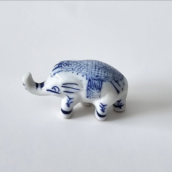 Miniature Blue and White Elephant Figurine - Picture 2 of 4